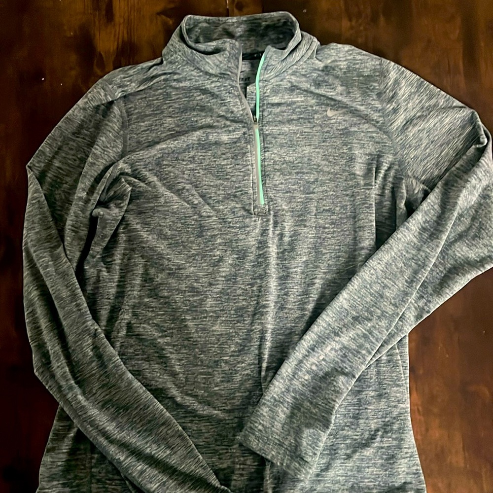 Nike dri-fit green